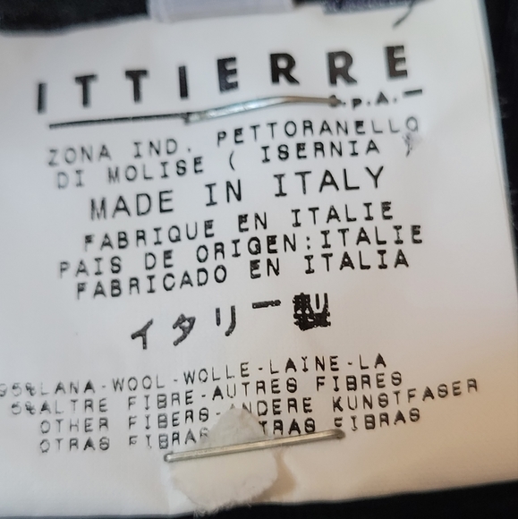 Dolce and Gabbana black v neck wool dress - Picture 15 of 15